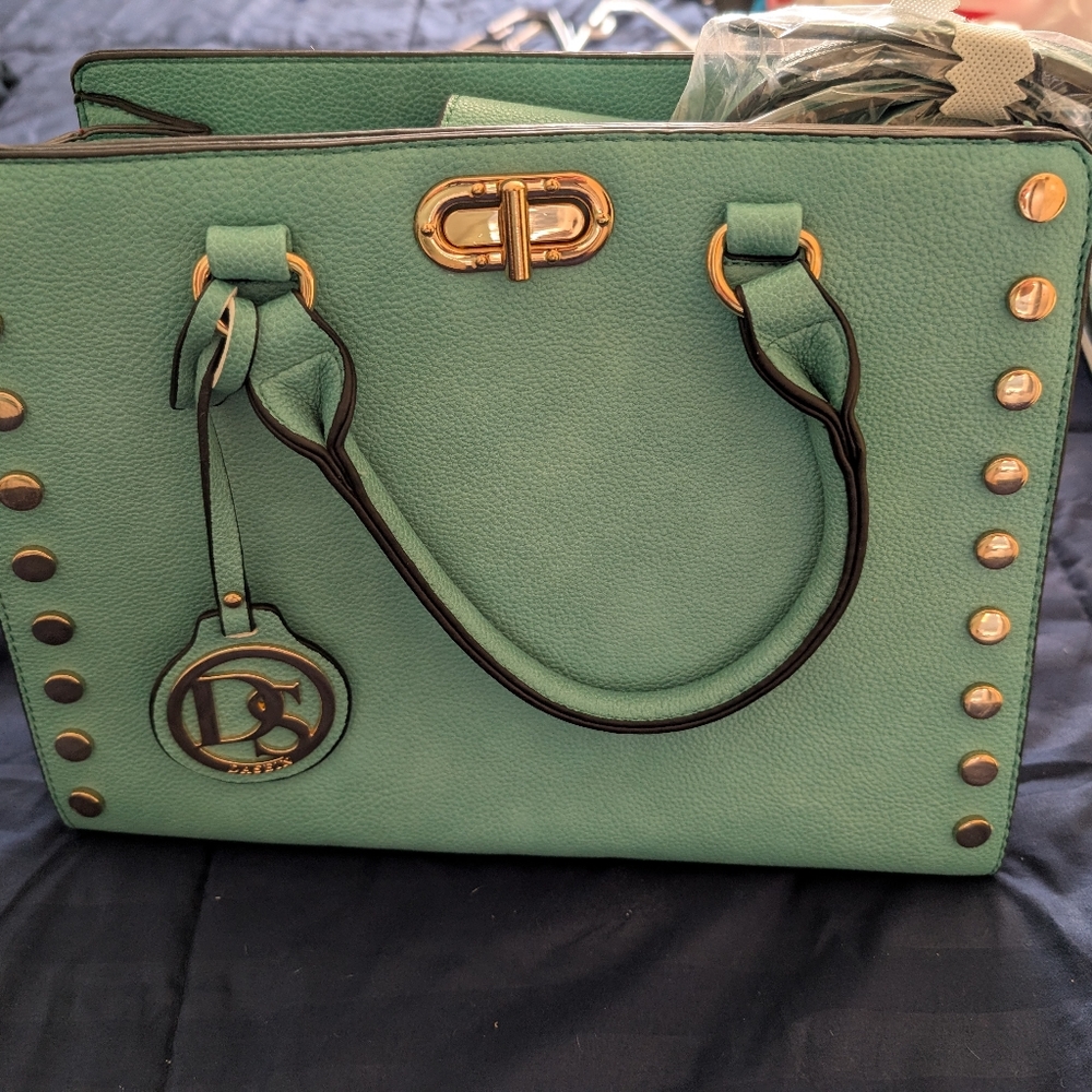 Amazon Teal Tote with Gold Studs